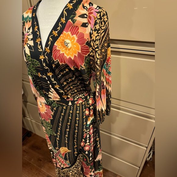 Farm Rio - Floral Wrap Dress - Size S - Picture 4 of 6